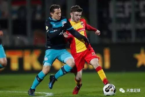 这位年轻小 这位年轻小