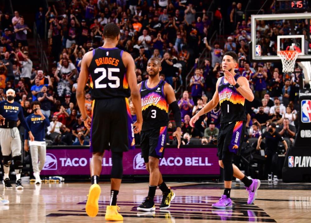 新赛季开始，西班牙联赛中只有队长能和裁判沟通