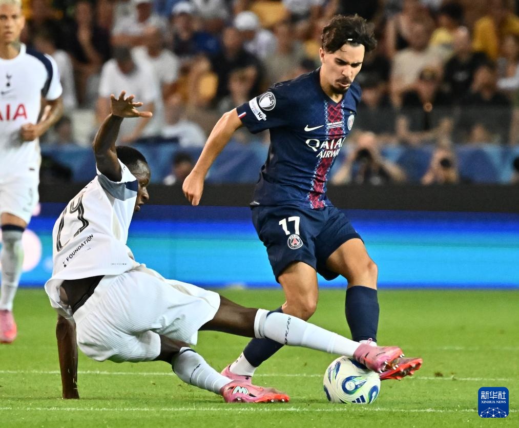 记者：拜仁曾有意恩昆库切尔西标价5000万欧，但拜仁只想租借