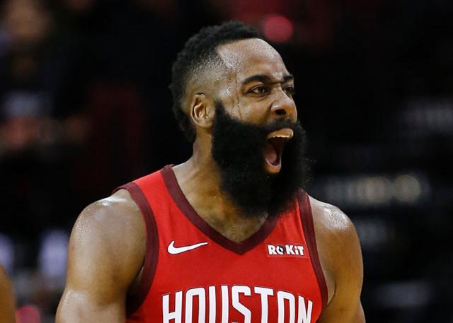 呈台阶式上 呈台阶式上